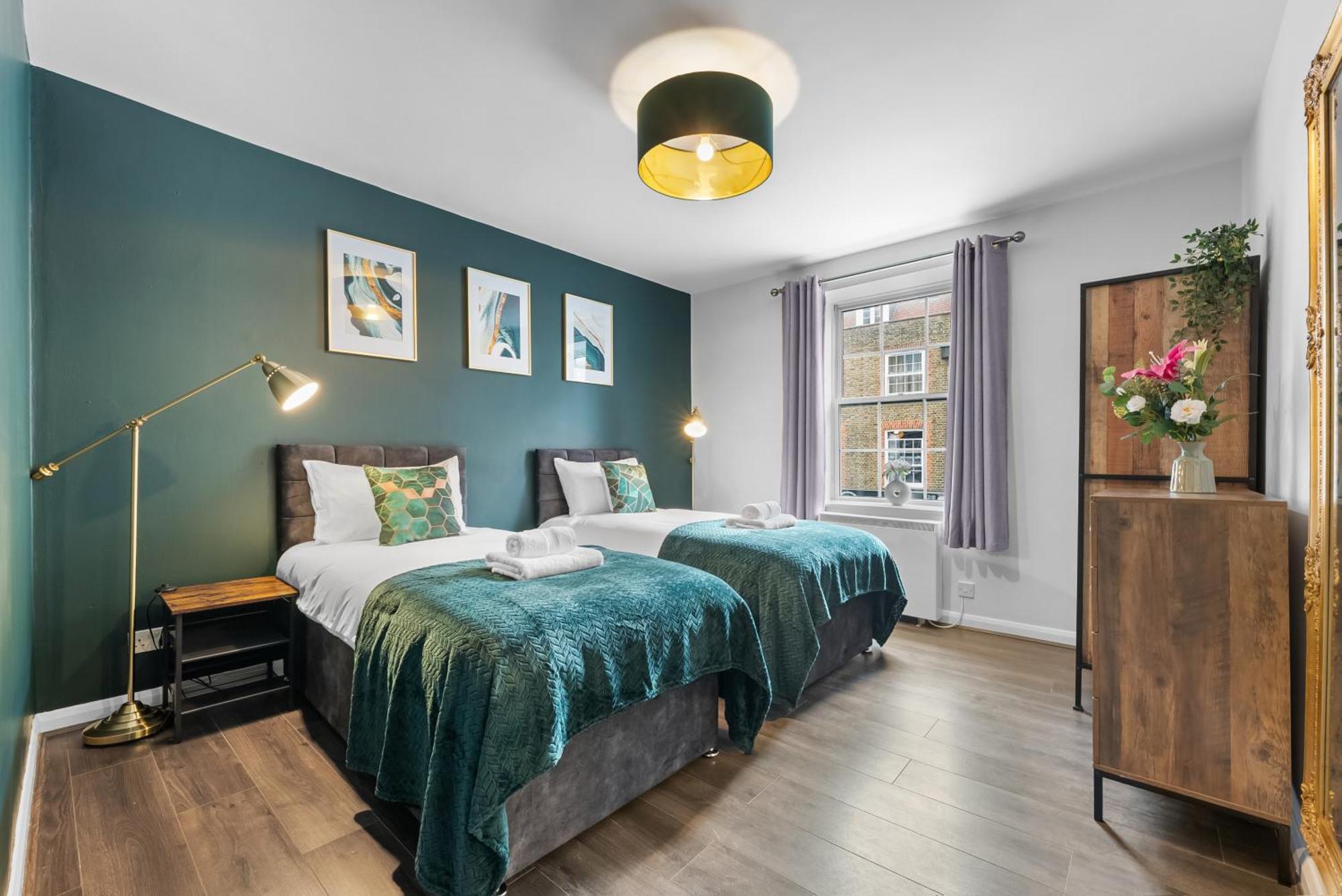 Chic 2 Bedroom Apartment Near Liverpool Street By Gold Stays London Eksteriør bilde