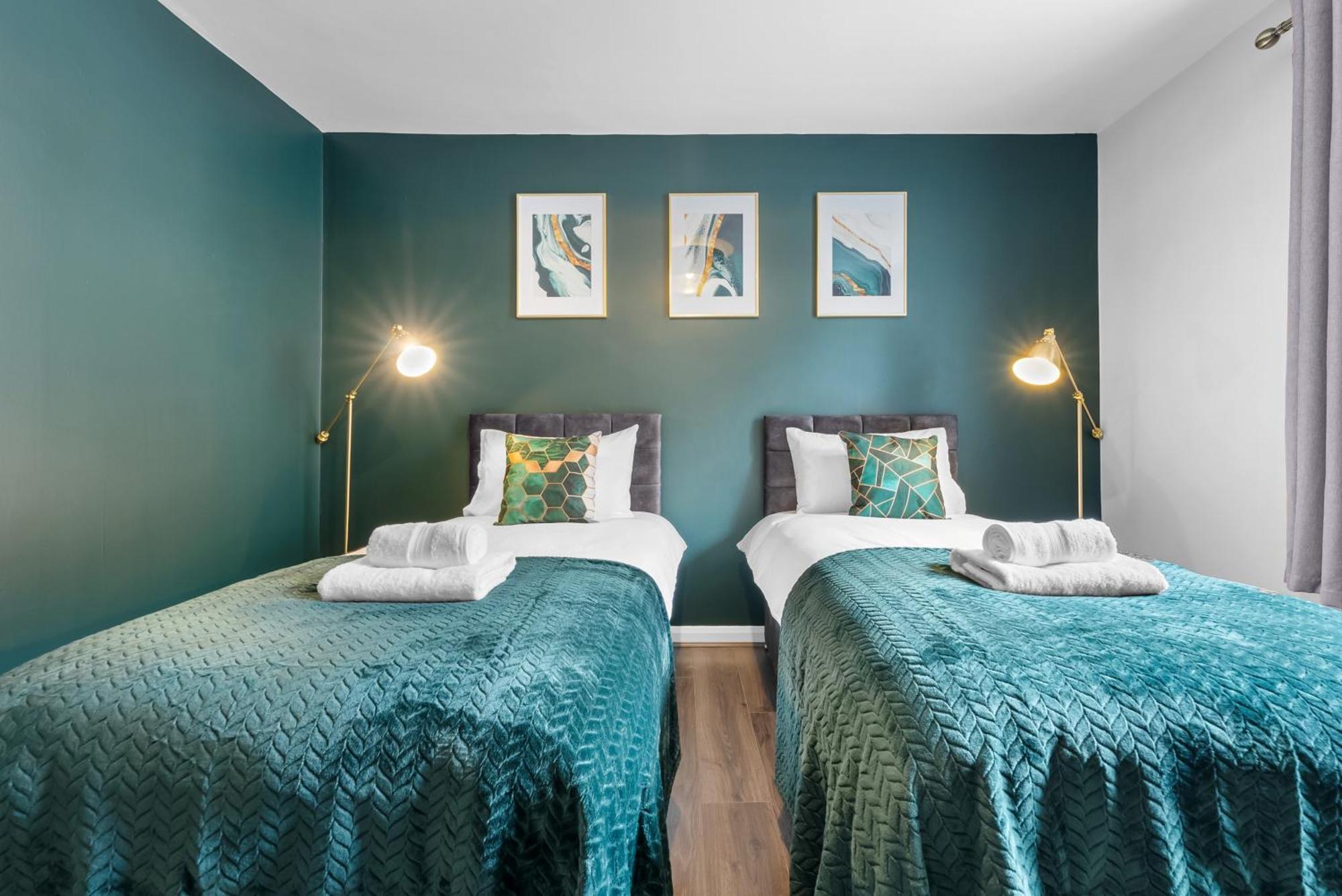 Chic 2 Bedroom Apartment Near Liverpool Street By Gold Stays London Eksteriør bilde
