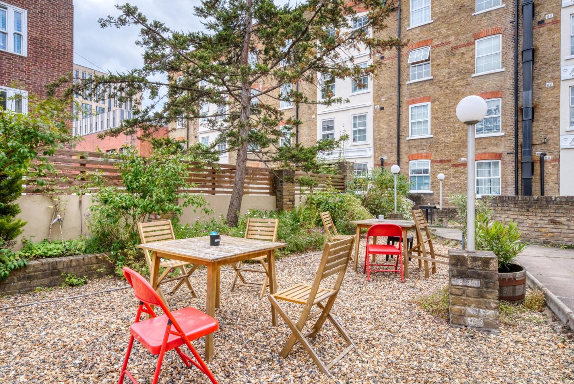 Chic 2 Bedroom Apartment Near Liverpool Street By Gold Stays London Eksteriør bilde